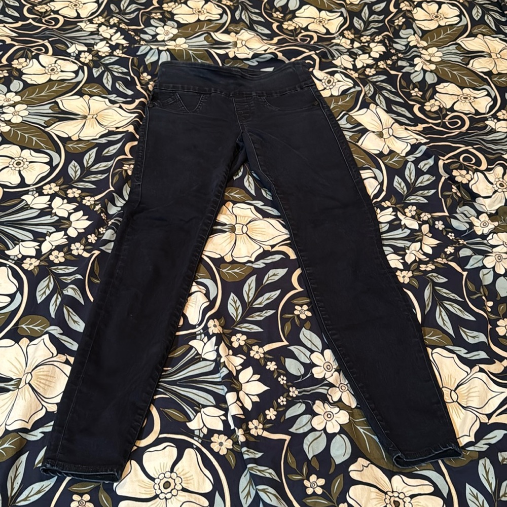 Rock & Republic Fever Skinny Jean Leggings- Size 6.